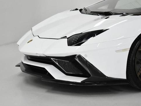 LAMBORGHINI AVENTADOR LP 740-4 S