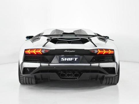 LAMBORGHINI AVENTADOR LP 740-4 S