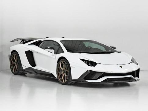 LAMBORGHINI AVENTADOR LP 740-4 S