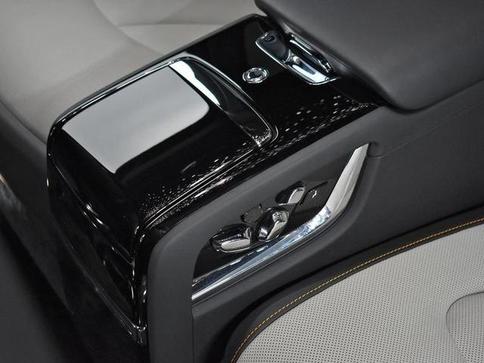 ROLLS-ROYCE CULLINAN 6.7 V12 AUT.