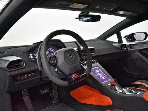 LAMBORGHINI HURACAN LP 640-2 STO