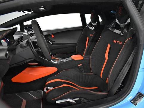 LAMBORGHINI HURACAN LP 640-2 STO
