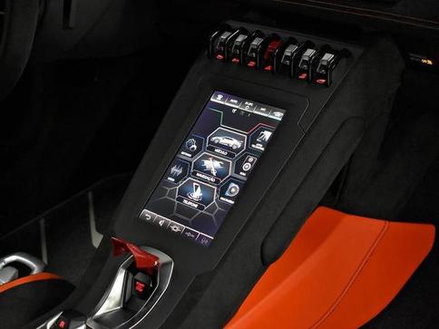 LAMBORGHINI HURACAN LP 640-2 STO
