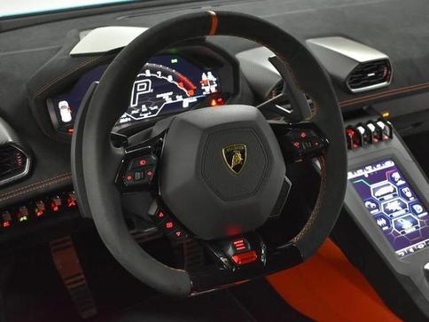 LAMBORGHINI HURACAN LP 640-2 STO