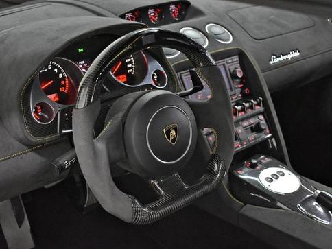 LAMBORGHINI GALLARDO LP 560-4