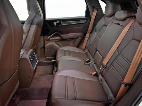 PORSCHE CAYENNE PLATINUM ED. 3.0 V6