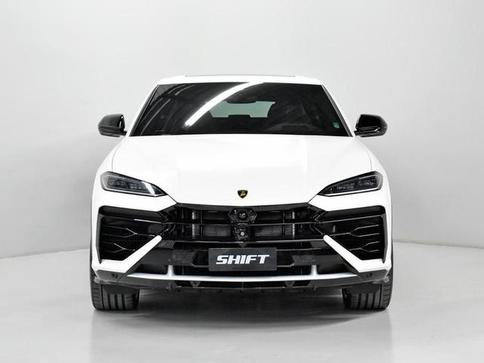 LAMBORGHINI URUS SE