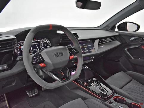 AUDI RS3 SEDAN 2.5 TFSI QUATTRO S-TRONIC