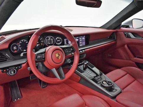 PORSCHE 911 CARRERA COUPE 3.0 (991/992)
