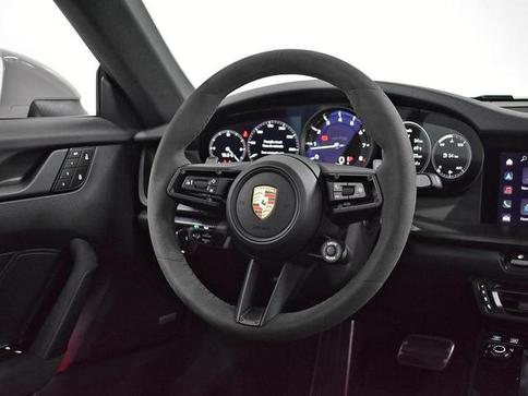 PORSCHE 911 CARRERA GTS COUPE 3.0 (992)