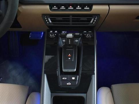 PORSCHE 911 CARRERA COUPE 3.0 (991/992)