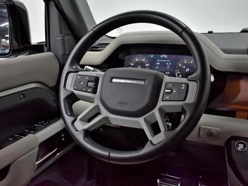 LAND ROVER DEFENDER 110 2.0 TURBO SE SI4 AUT