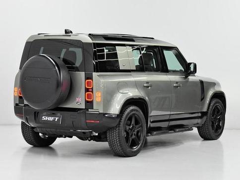 LAND ROVER DEFENDER 110 2.0 TURBO SE SI4 AUT