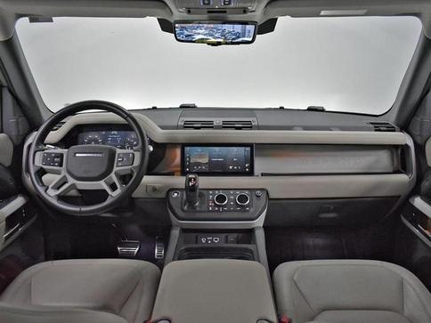 LAND ROVER DEFENDER 110 2.0 TURBO SE SI4 AUT