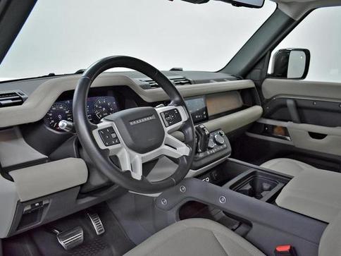 LAND ROVER DEFENDER 110 2.0 TURBO SE SI4 AUT