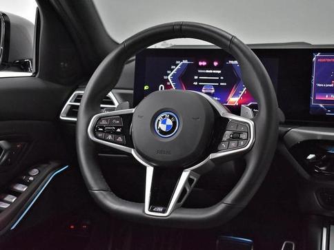 BMW 330E M SPORT 2.0 TURBO AUT. (H�BRIDO)