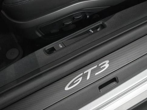 PORSCHE 911 GT3 TOURING