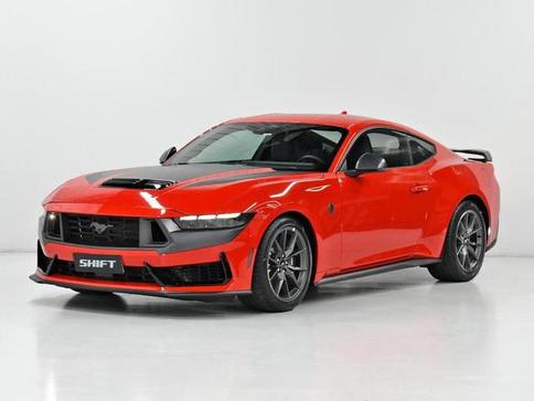 FORD MUSTANG DARK HORSE V8 5.0
