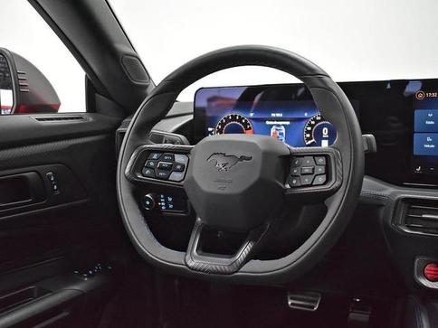 FORD MUSTANG DARK HORSE V8 5.0