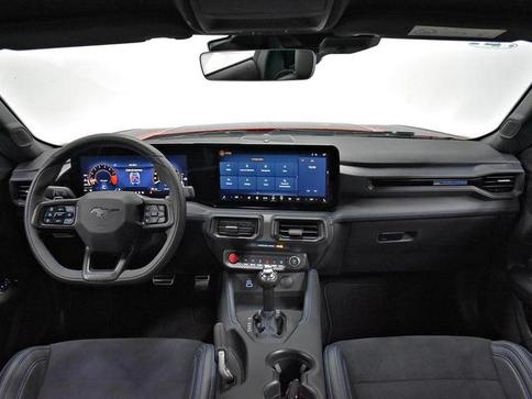 FORD MUSTANG DARK HORSE V8 5.0