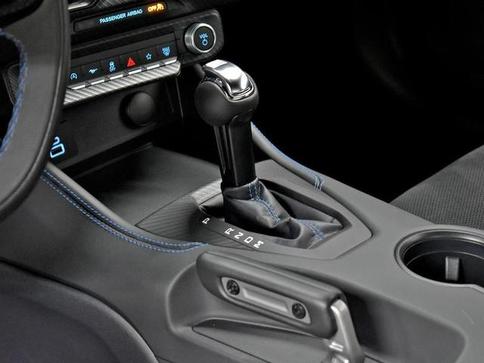 FORD MUSTANG DARK HORSE V8 5.0