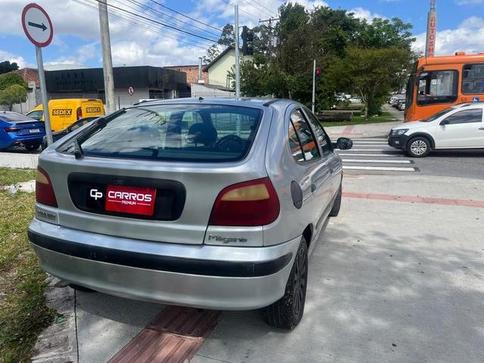 RENAULT MEGANE 1.6 B