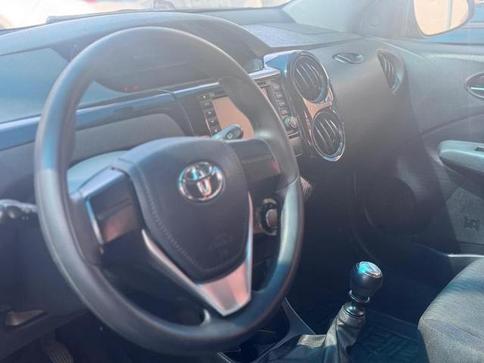 TOYOTA ETIOS HB X 13L MT