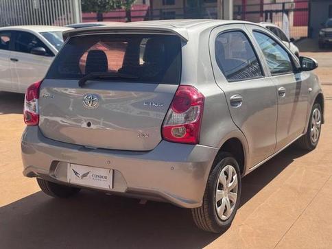 TOYOTA ETIOS HB X 13L MT