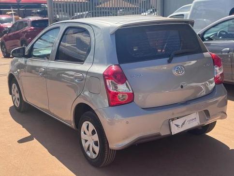 TOYOTA ETIOS HB X 13L MT