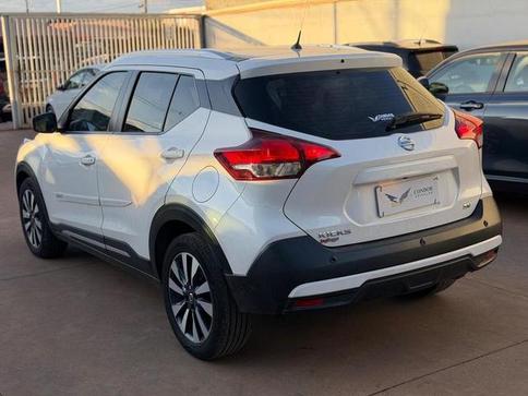 NISSAN KICKS SV CVT
