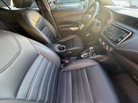 NISSAN KICKS SV CVT