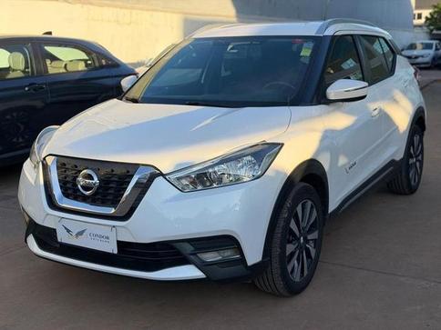 NISSAN KICKS SV CVT