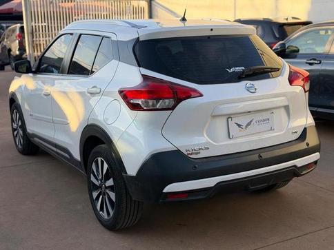NISSAN KICKS SV CVT