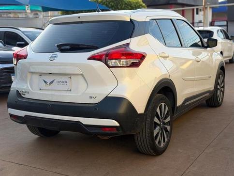 NISSAN KICKS SV CVT