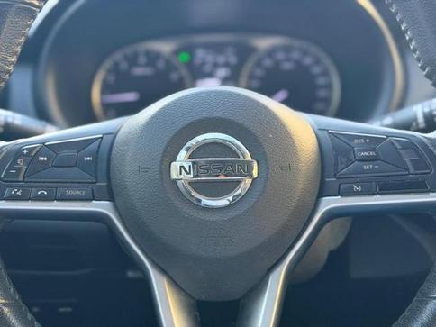 NISSAN KICKS SV CVT