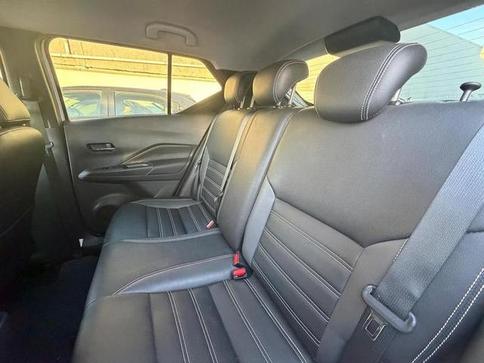 NISSAN KICKS SV CVT