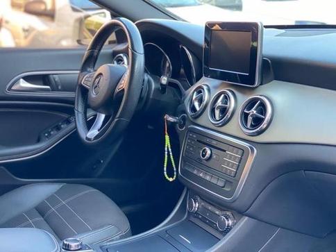 MERCEDES-BENZ CLA200FF