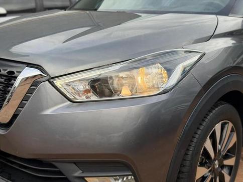NISSAN KICKS SL CVT