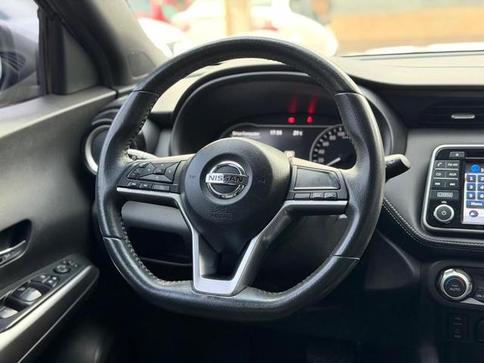 NISSAN KICKS SL CVT