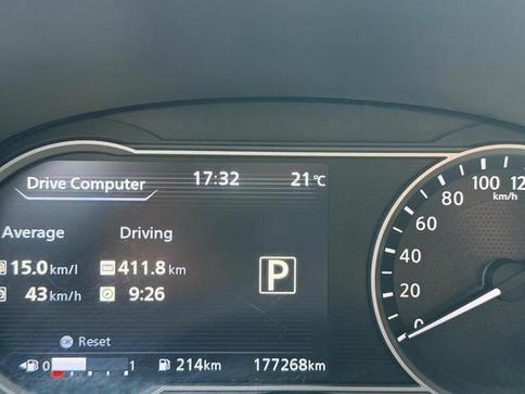 NISSAN KICKS SL CVT