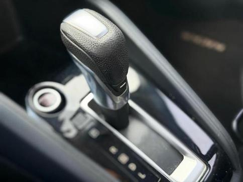 NISSAN KICKS SL CVT