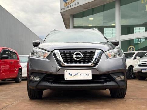 NISSAN KICKS SL CVT