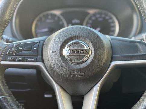 NISSAN KICKS SV CVT