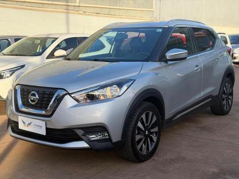 NISSAN KICKS SV CVT