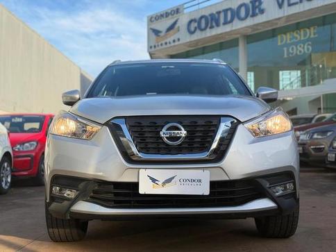 NISSAN KICKS SV CVT