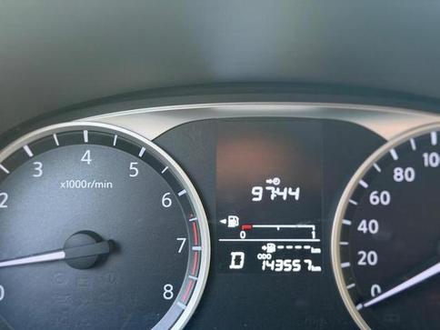 NISSAN KICKS SV CVT