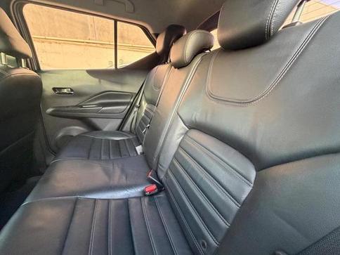 NISSAN KICKS SV CVT