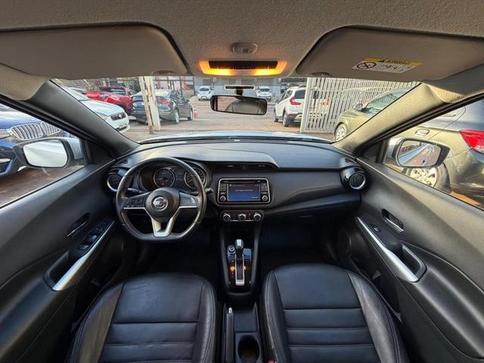 NISSAN KICKS SV CVT