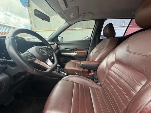 NISSAN KICKS SL CVT