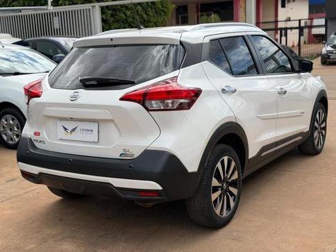 NISSAN KICKS SL CVT